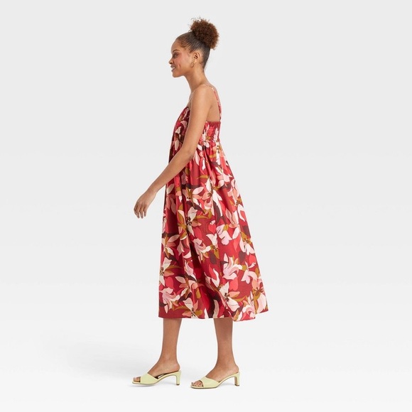 A new day smocked floral dress - Picture 3 of 8